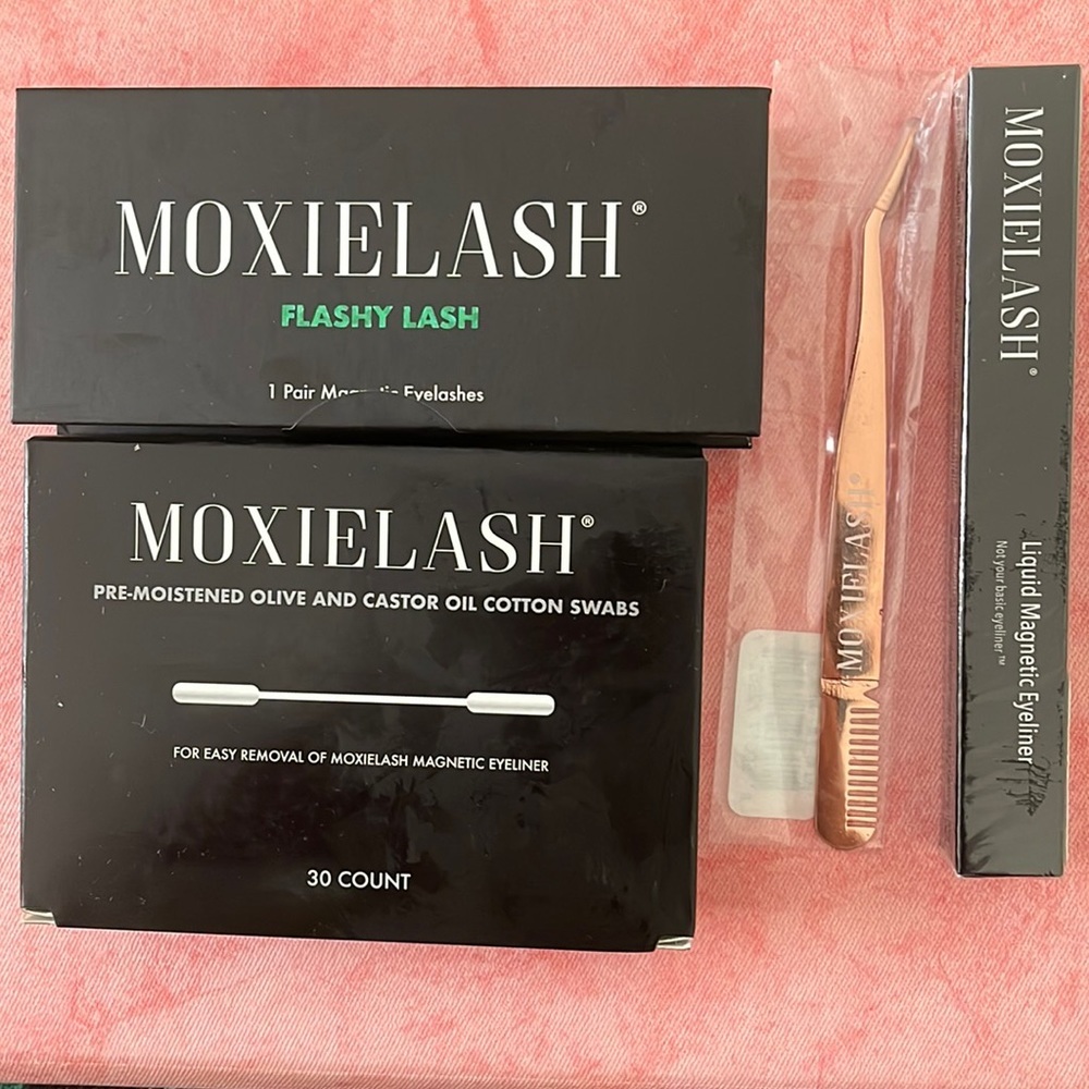 MOXIELASH
Lash Out Loud Bundle